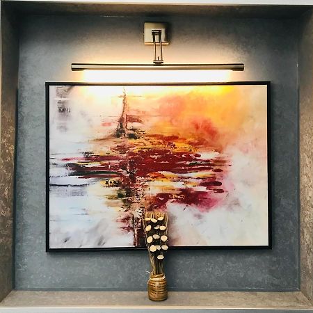 2Nd Floor Hotel Tbilisi Ngoại thất bức ảnh
