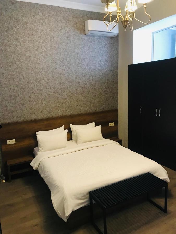 2Nd Floor Hotel Tbilisi Ngoại thất bức ảnh
