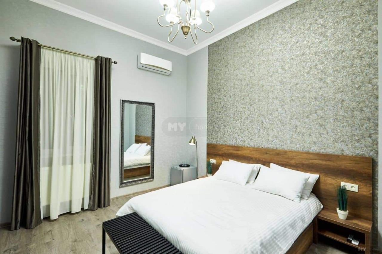 2Nd Floor Hotel Tbilisi Ngoại thất bức ảnh