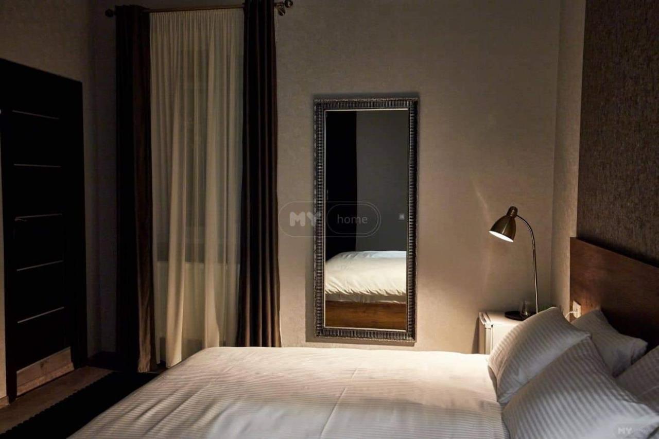 2Nd Floor Hotel Tbilisi Ngoại thất bức ảnh