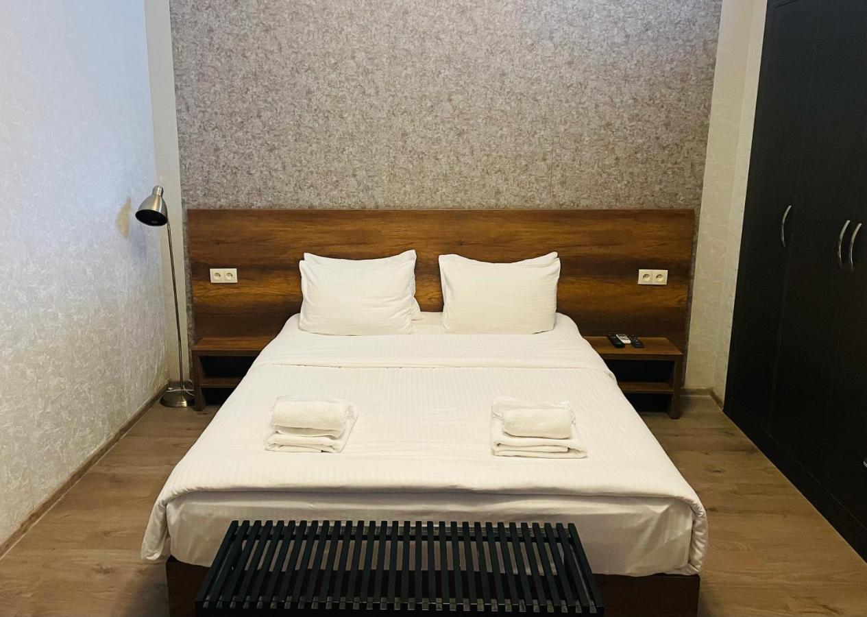 2Nd Floor Hotel Tbilisi Ngoại thất bức ảnh